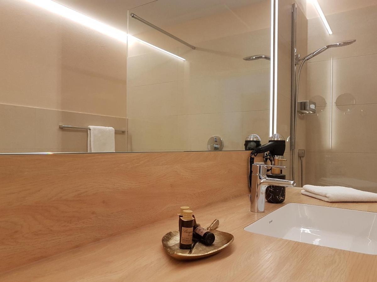 Restaurant & Hotel Einhorn Oppenweiler 외부 사진